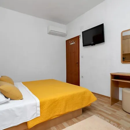 Dado A6 Apartment