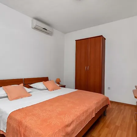 Apartamento Dado A6 *