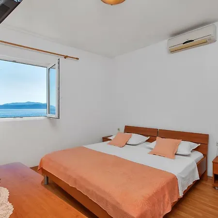 Apartment Dado A6 *