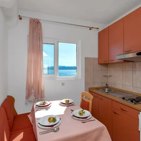 Apartment Dado A6