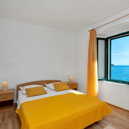 Apartment Dado A6 *